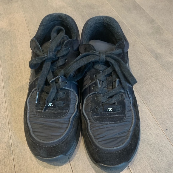 AUTHENTIC Chanel Black Calfskin & Mixed Fiber Sneakers G34360 Size 38. All black - Picture 4 of 14